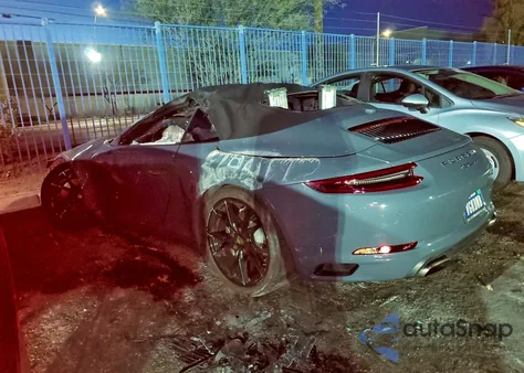 2017 Porsche 911 Carrera z USA, uszkodzony, nr VIN WP0CA2A93HS141955